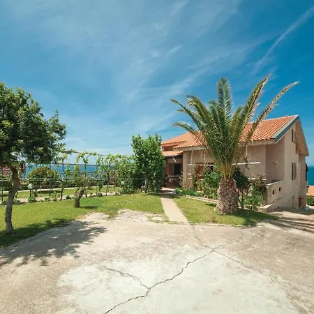 Appartement Amazing In Porto Alabe With 2 Bedrooms&wifi