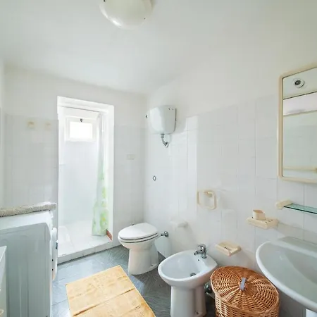 Apartment In Porto Alabe With Kitchen *